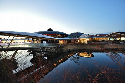 【長野県 北佐久郡 御代田町】軽井沢プリンスショッピングプラザ