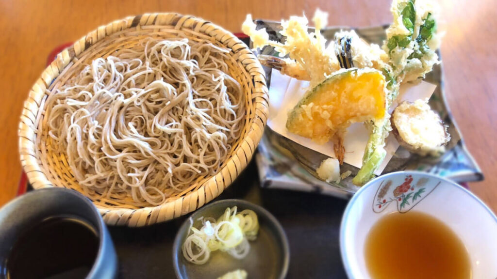 【長野県 北佐久郡 】御代田 霧下そば 地粉や（じごなや）